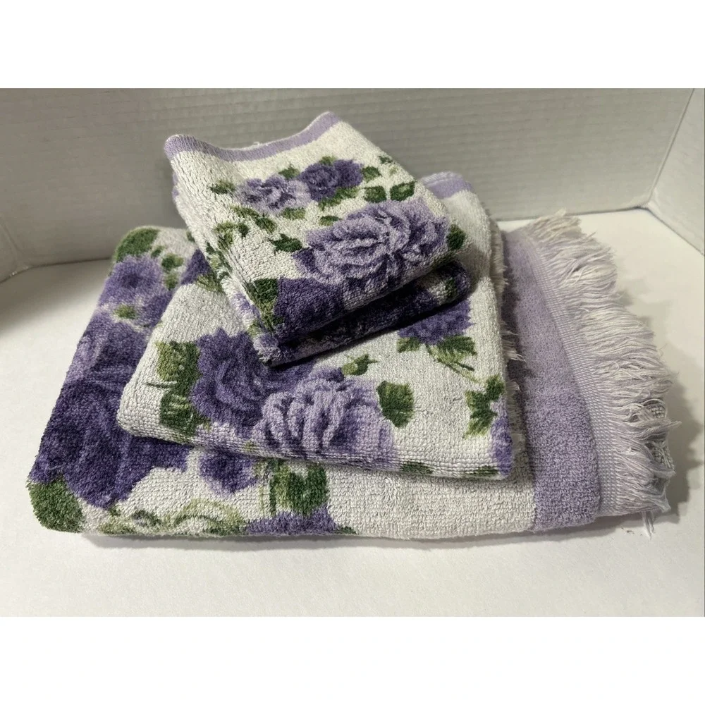 Vtg JCPenney Fashion Manor Floral Lavender Roses Bath & Hand Towel 2 Washcloths